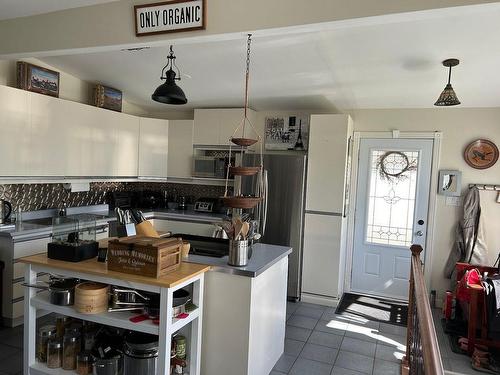 Kitchen - 104 Rue Des Rochelois, Port-Cartier, QC - Indoor Photo Showing Kitchen