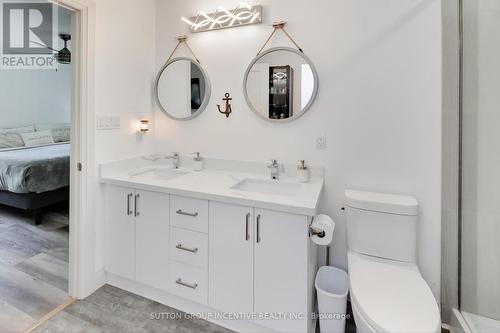 826 Adams Road, Innisfil, ON - Indoor Photo Showing Bathroom