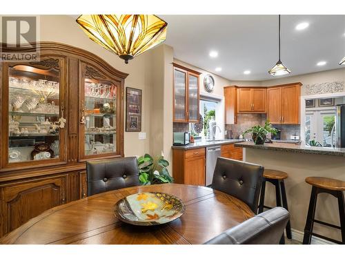 4520 Gallaghers Lookout Unit# 28, Kelowna, BC - Indoor Photo Showing Dining Room