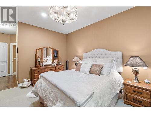 4520 Gallaghers Lookout Unit# 28, Kelowna, BC - Indoor Photo Showing Bedroom