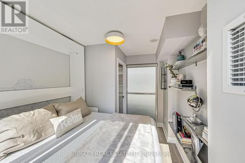 209 - 352 Front Street W, Toronto, ON - Indoor Photo Showing Bedroom