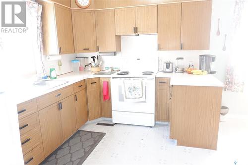 2014 4Th Street N, Rockglen, SK - Indoor Photo Showing Kitchen