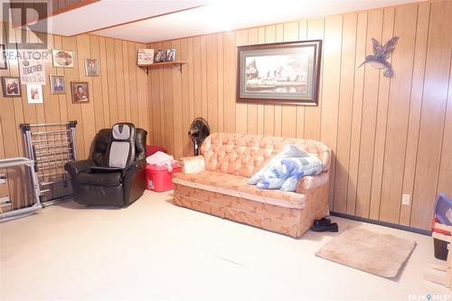 2014 4Th Street N, Rockglen, SK - Indoor