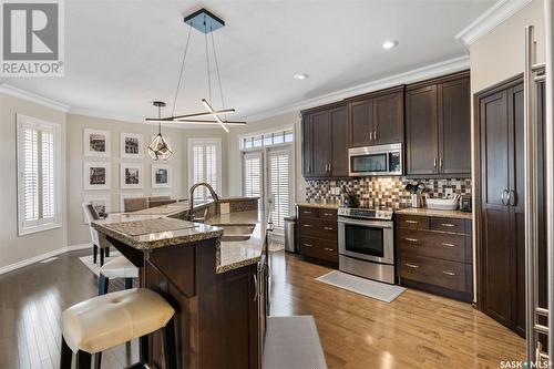 118 Beechdale Crescent, Saskatoon, SK - Indoor Photo Showing Kitchen With Upgraded Kitchen