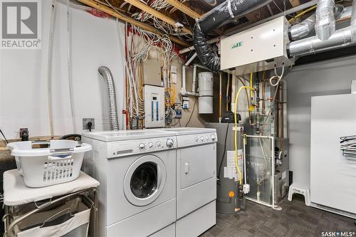 118 Beechdale Crescent, Saskatoon, SK - Indoor Photo Showing Laundry Room