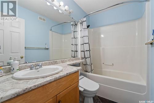 459 Briarvale Court, Saskatoon, SK - Indoor Photo Showing Bathroom