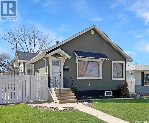 424 6Th Avenue Nw, Swift Current, SK - Outdoor