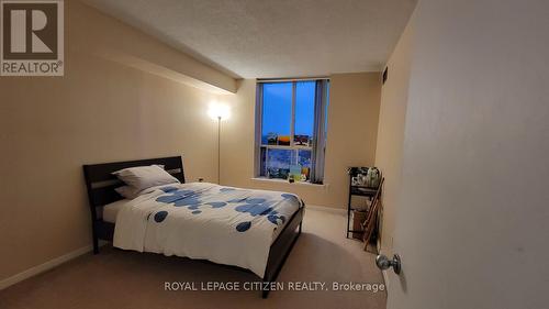 #2010 - 21 Overlea Boulevard, Toronto (Thorncliffe Park), ON - Indoor Photo Showing Bedroom