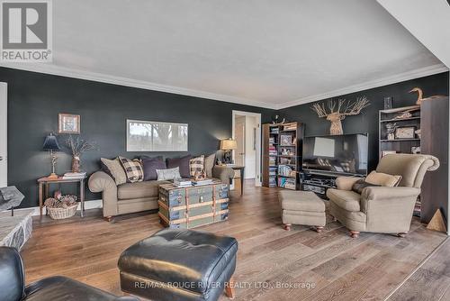 7 Sunrise Court, Cobourg, ON - Indoor Photo Showing Living Room