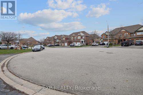 6983 Dunnview Court, Mississauga, ON - Outdoor