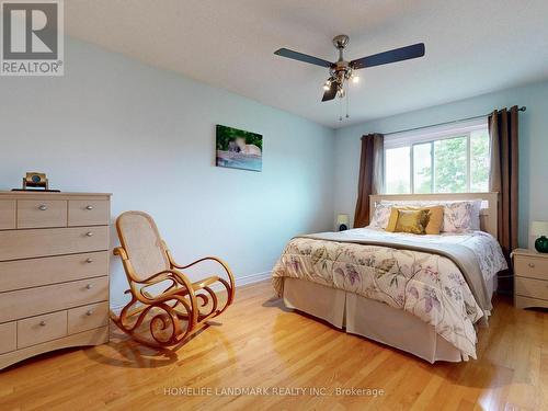 106 Green Pointe Drive, Welland, ON - Indoor Photo Showing Bedroom