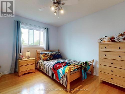 106 Green Pointe Drive, Welland, ON - Indoor Photo Showing Bedroom