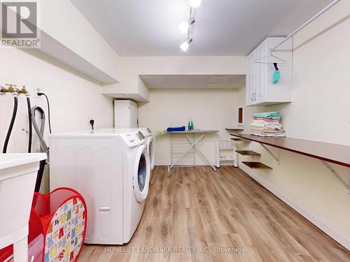 106 Green Pointe Drive, Welland, ON - Indoor Photo Showing Laundry Room