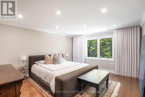 1242 Ravine Drive, Mississauga (Lorne Park), ON - Indoor Photo Showing Bedroom