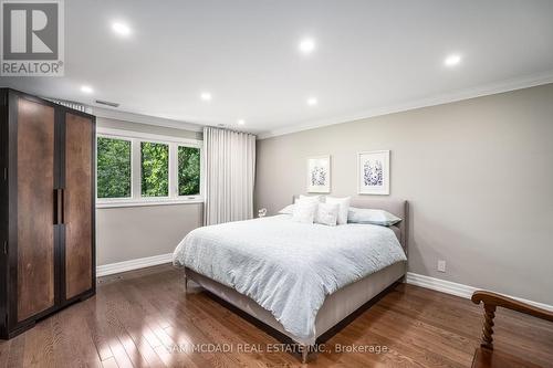 1242 Ravine Drive, Mississauga (Lorne Park), ON - Indoor Photo Showing Bedroom