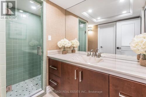 1242 Ravine Drive, Mississauga, ON - Indoor Photo Showing Bathroom