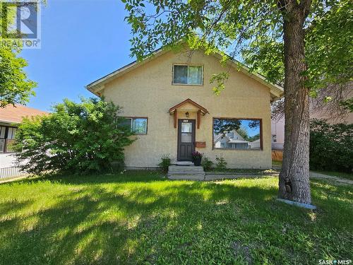 235 3Rd Avenue Ne, Swift Current, SK - Outdoor