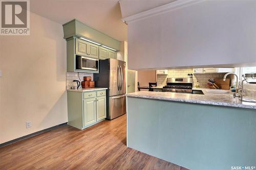 5818 Sherwood Drive, Regina, SK - Indoor Photo Showing Kitchen