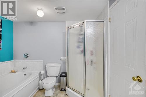 265 Forestglade Crescent, Ottawa, ON - Indoor Photo Showing Bathroom