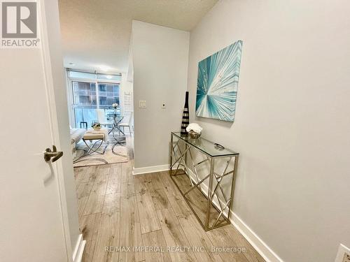 301 - 4K Spadina Avenue, Toronto, ON - Indoor Photo Showing Other Room