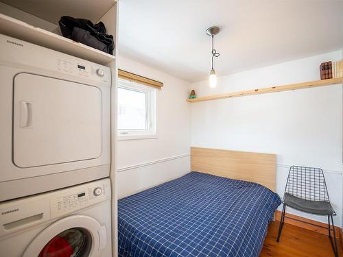 Bedroom - 157  - 159 Ch. Bernier, Sutton, QC - Indoor Photo Showing Laundry Room