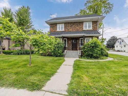 100 Harrison Ave, Aurora, ON - Outdoor