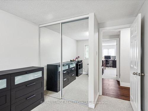 2471 Ploughshare Crt, Mississauga, ON - Indoor Photo Showing Other Room