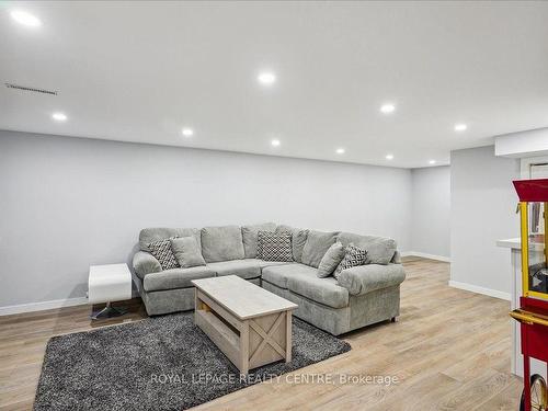 2471 Ploughshare Crt, Mississauga, ON - Indoor Photo Showing Basement