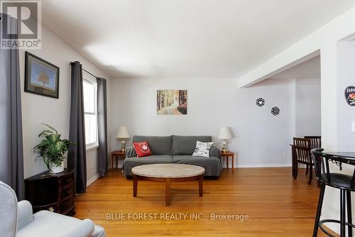 158 Odessa Avenue, London, ON - Indoor Photo Showing Living Room