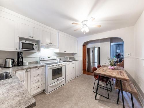 Cuisine - 207  - 211 Rue St-Hubert, Saint-Jean-Sur-Richelieu, QC - Indoor Photo Showing Kitchen