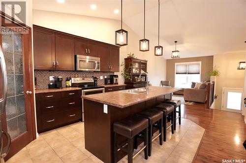 310 Mccallum Lane, Saskatoon, SK - Indoor Photo Showing Kitchen With Upgraded Kitchen