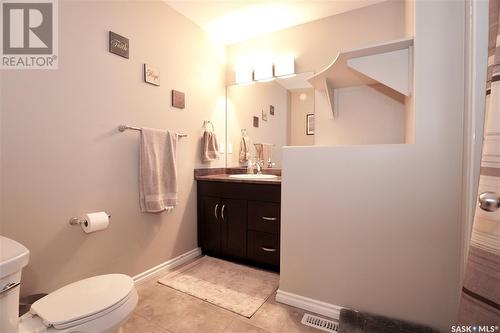 310 Mccallum Lane, Saskatoon, SK - Indoor Photo Showing Bathroom