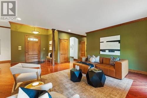 3381 Gundy Park, Windsor, ON - Indoor Photo Showing Living Room