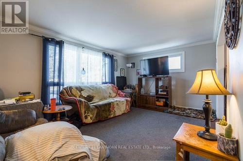 624 Glen Miller Road, Quinte West, ON - Indoor Photo Showing Living Room