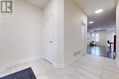 9498 Tallgrass Avenue, Niagara Falls, ON - Indoor Photo Showing Other Room