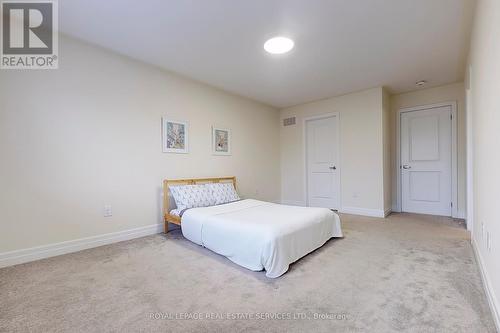 9498 Tallgrass Avenue, Niagara Falls, ON - Indoor Photo Showing Bedroom