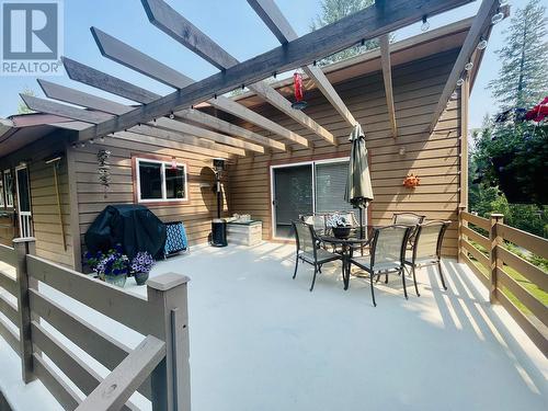 6472 Ewen Road, 100 Mile House, BC - Outdoor With Deck Patio Veranda With Exterior