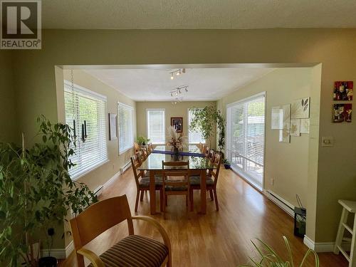 6472 Ewen Road, 100 Mile House, BC - Indoor Photo Showing Dining Room