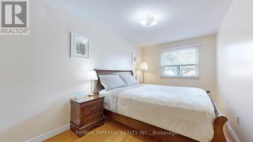 61 Mabley Crescent, Vaughan, ON - Indoor Photo Showing Bedroom