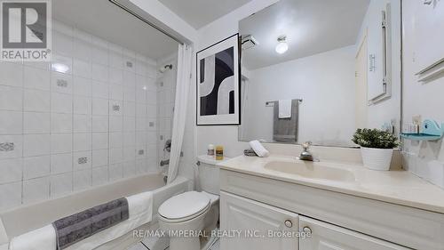 61 Mabley Crescent, Vaughan, ON - Indoor Photo Showing Bathroom