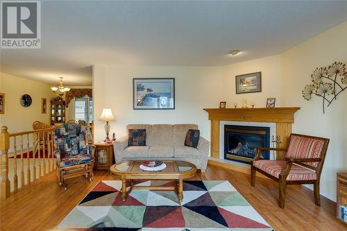 5700 Blackwell Sideroad Unit# 215, Sarnia, ON - Indoor Photo Showing Living Room With Fireplace