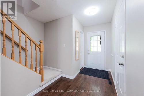 880 Blacksmith Street, London, ON - Indoor Photo Showing Other Room