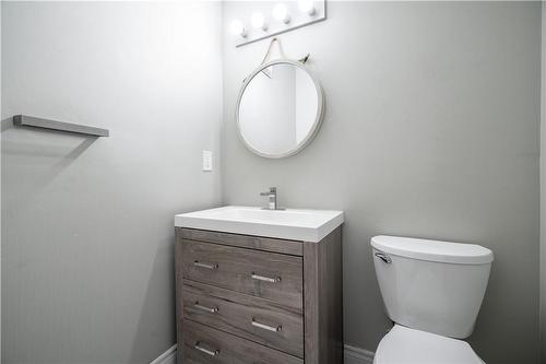 116 St. Andrews Drive, Hamilton, ON - Indoor Photo Showing Bathroom