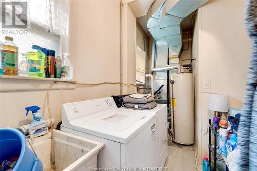 1594 Westminster Boulevard, Windsor, ON - Indoor Photo Showing Laundry Room