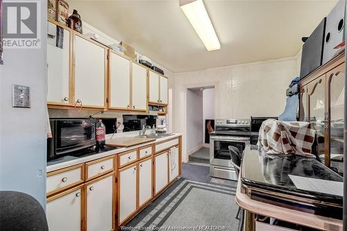 1594 Westminster Boulevard, Windsor, ON - Indoor Photo Showing Kitchen