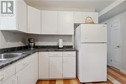 76 Pointe Du Chene, Shediac, NB - Indoor Photo Showing Kitchen