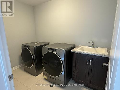 94 Mccabe Avenue, Welland, ON - Indoor Photo Showing Laundry Room