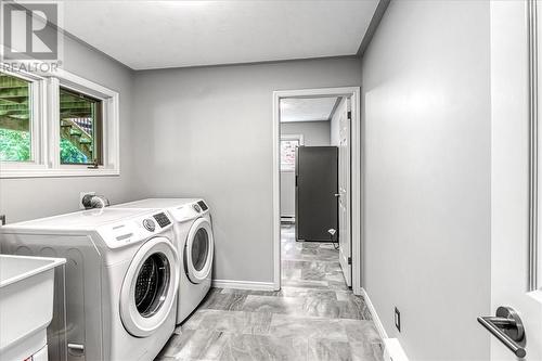 2360 Greenwood Street, Sudbury, ON - Indoor Photo Showing Laundry Room