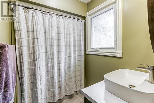 2360 Greenwood Street, Sudbury, ON - Indoor Photo Showing Bathroom