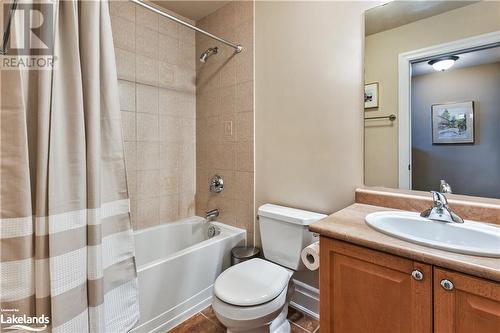 132 East Ridge Drive Unit# 4, Thornbury, ON - Indoor Photo Showing Bathroom